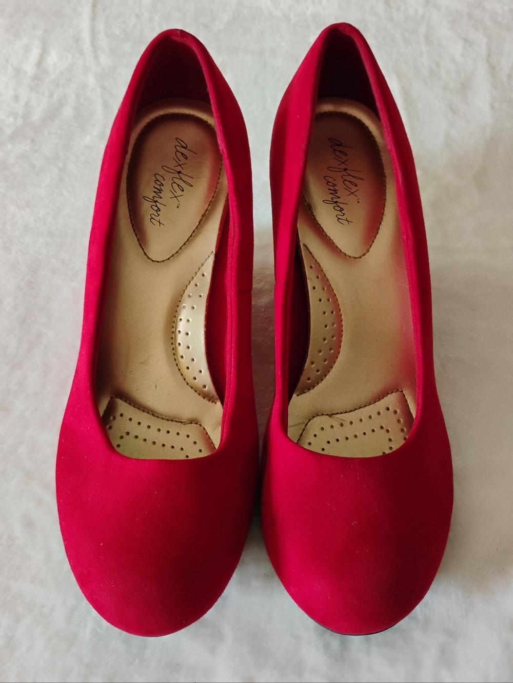 Dexflex Comfort Red Faux Suede Women's Wedge Heels Size 10